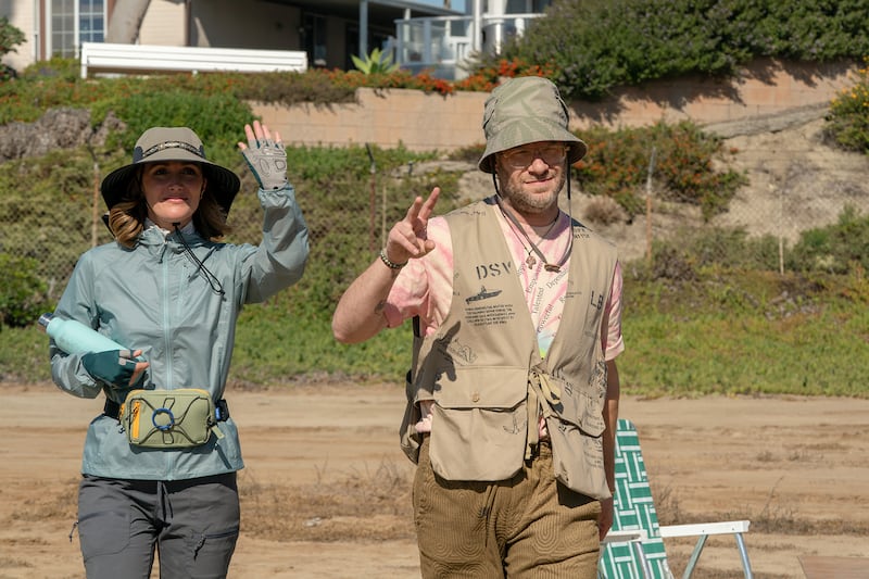 Rose Byrne and Seth Rogen in "Platonic."