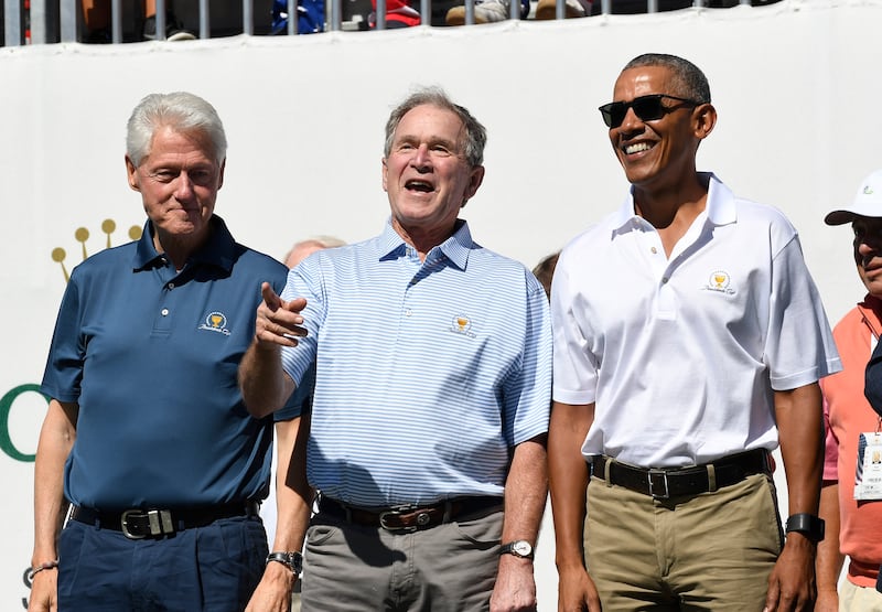 Clinton, Bush and Obama at a gold tournament.