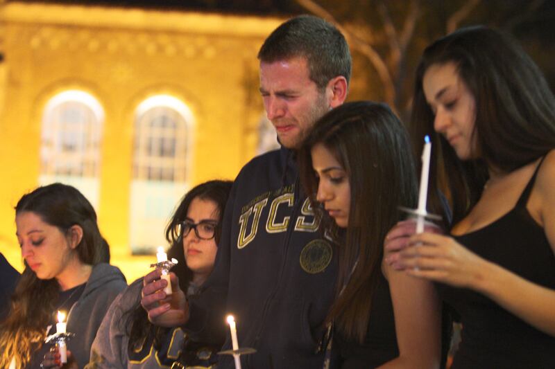 articles/2014/06/01/hands-off-those-gun-laws-judges/140531-Gun-Control-tease_dqhz9g