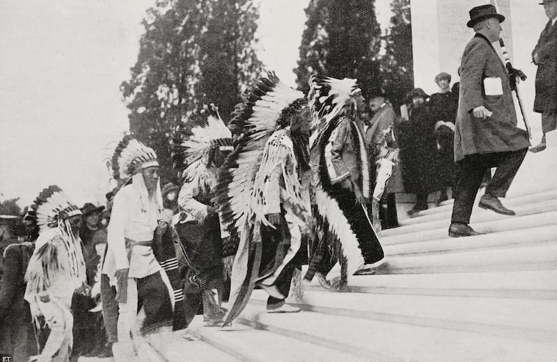 A delegation of Native Americans arriving to honour the Unknown Soldier in the Arlington National Cemetery, Washington, United States of America, from L'Illustrazione Italiana, Year XLVIII, No 49, December 4, 1922.