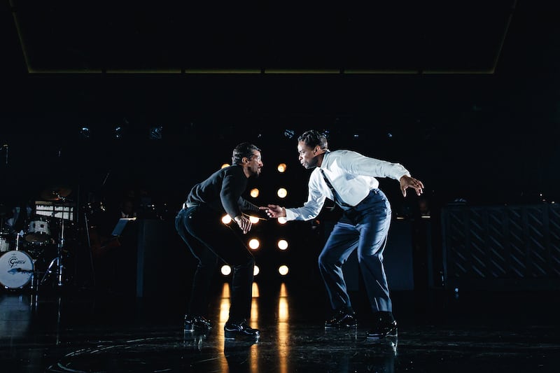 Daniel J. Watts and Dulé Hill in Lights Out.