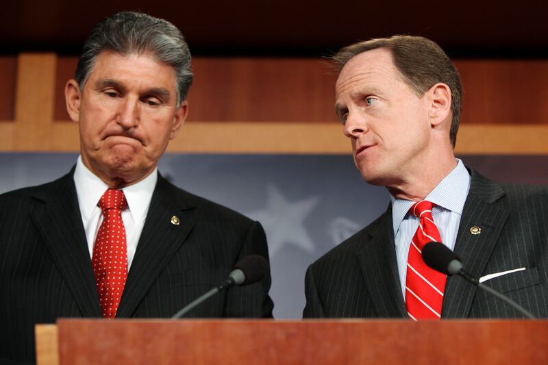 articles/2013/04/12/the-senate-s-worthless-gun-control-compromise/130411-gun-control-senate-winkler-embed_on11zo