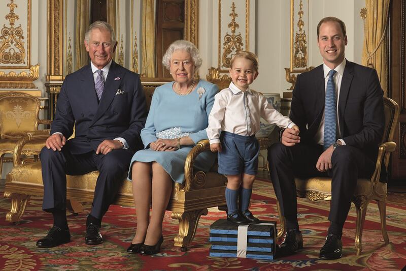 articles/2016/04/20/prince-george-wears-victorian-knee-socks-in-new-picture-for-his-first-stamp/royalmail_brpedz