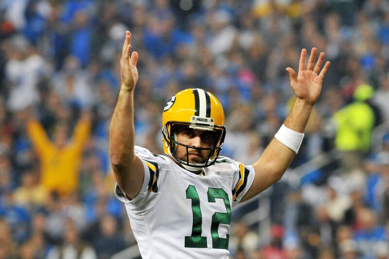 articles/2012/01/15/aaron-rodgers-the-nfl-s-best-quarterback-of-all-time/aaron-rodgers-cheat_nxtlfd
