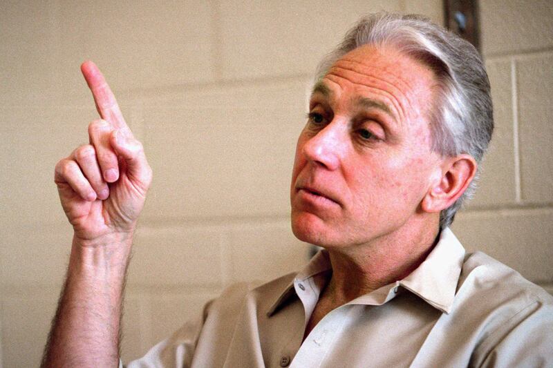 articles/2013/01/03/does-jeffrey-macdonald-belong-in-jail/jeffrey-macdonald-jail-mcardle-tease_eh9lel