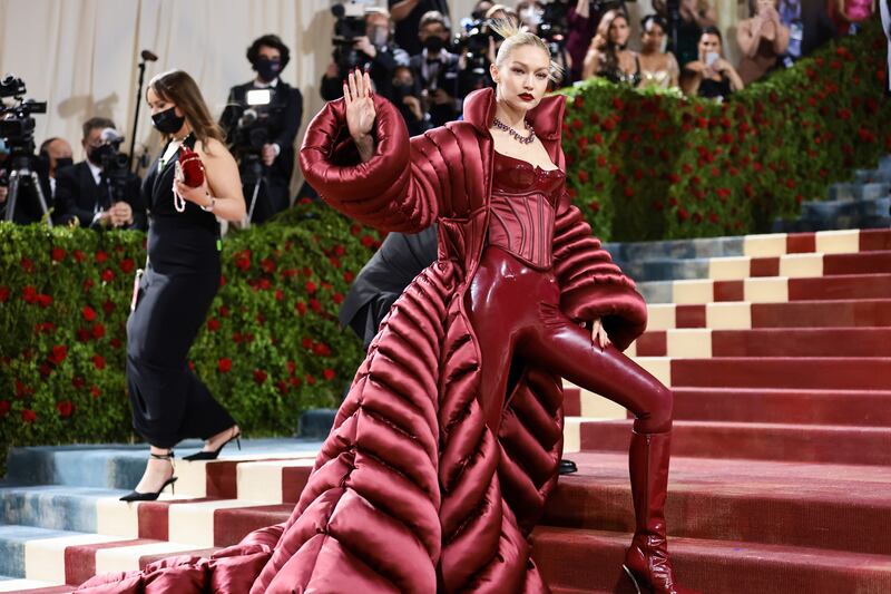 met-gala-Gigi-Hadid_zclnb9