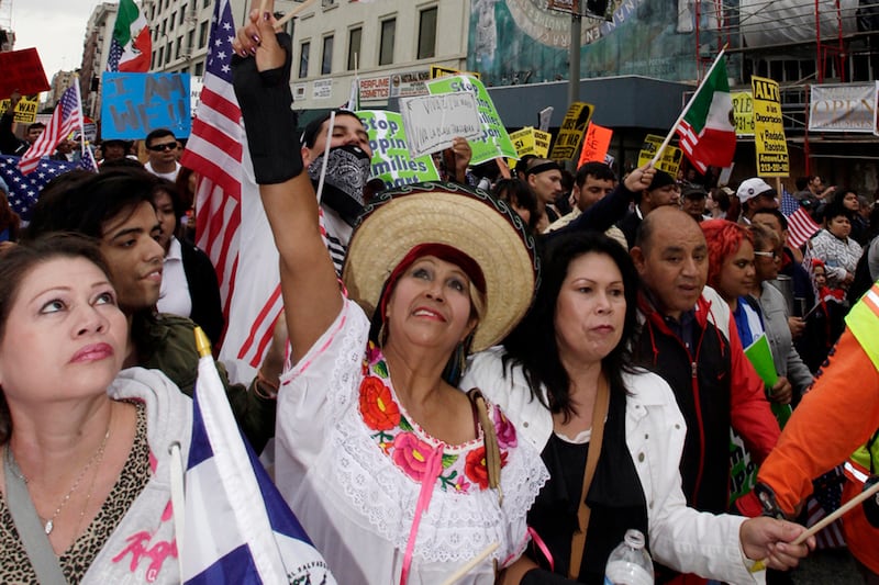 articles/2013/01/29/culture-warriors-gearing-up-for-new-battle-against-immigration-reform/130128-Immigration-Reform-embed_nd2u0l