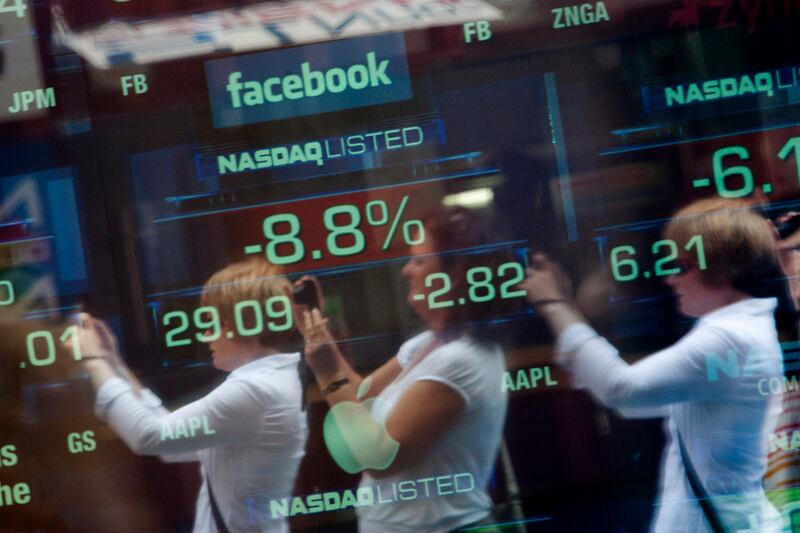 articles/2012/06/01/facebook-stock-woes-hurt-market-s-view-of-other-new-tech-companies/facebook-winter-is-coming-lyons_c67yqv
