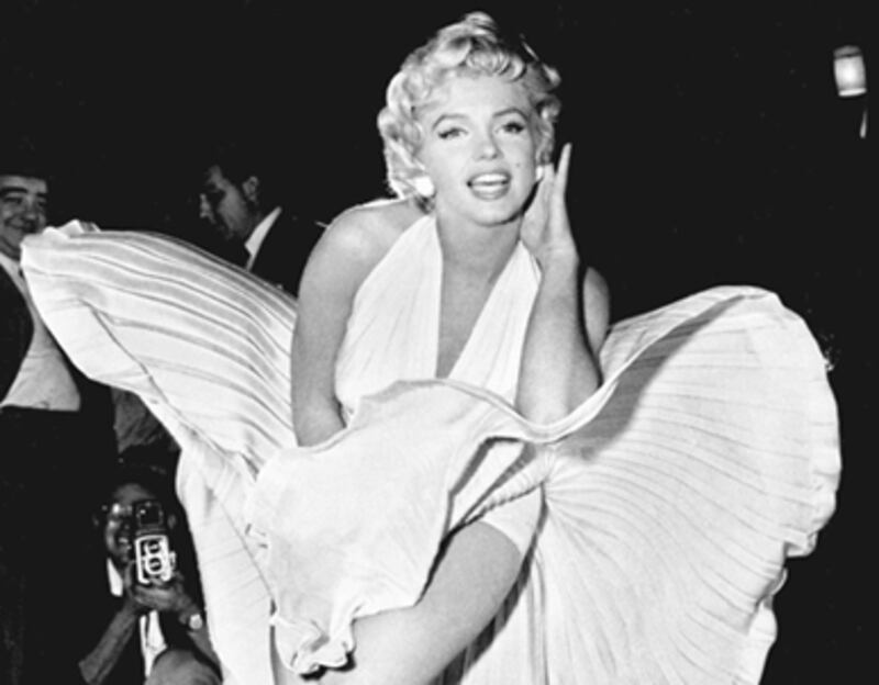 articles/2010/10/20/marilyn-monroe-fragments-review-of-her-diaries/merkin-marilyn-monroe_134171_nexb0v