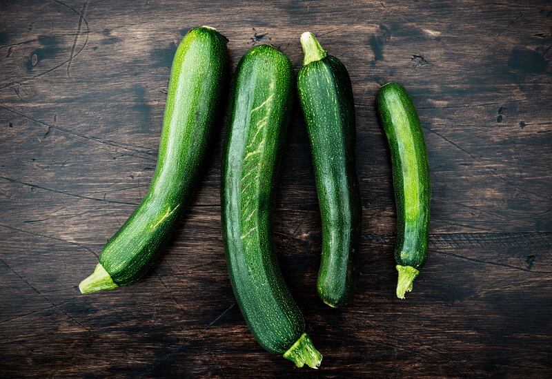 articles/2016/07/02/make-this-chopped-champion-s-july-4-feast/160701-greenberg-recipes-tease_rjp40x