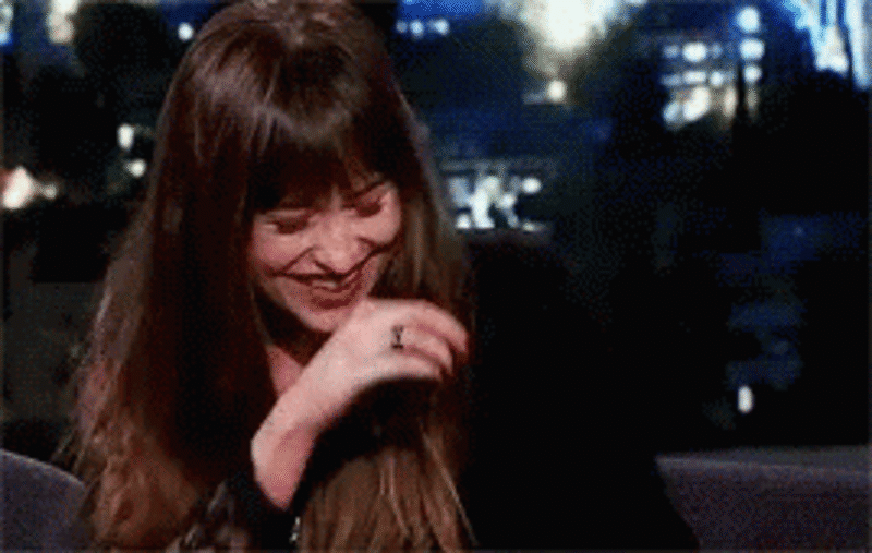 dakota-johnson-laughing_rhrrjm