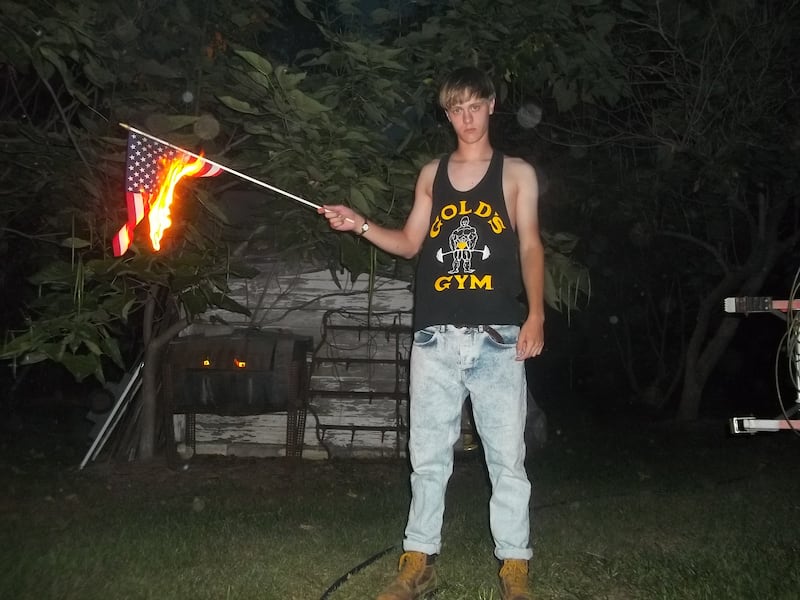 articles/2015/06/20/dylann-roof-visited-slave-plantations-confederate-landmarks-before-massacre/150620-miller-manifesto-timeline-embed11_p0zlrx