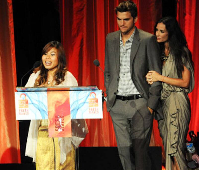 articles/2009/10/16/demis-sex-slave-crusade/laporte-freedom-awards-gallery-launch_oxcgft