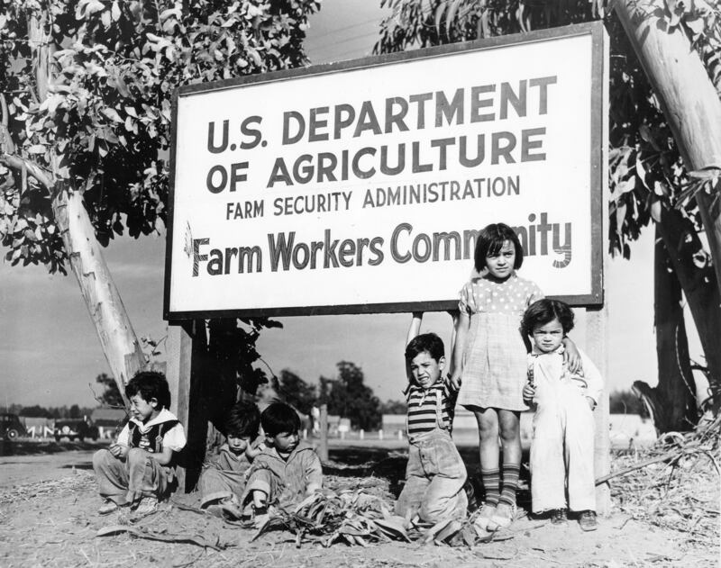 articles/2016/05/29/what-trump-will-never-understand-about-immigrants/160528-dexter-hale-trump-mexicans-embed-1_v3sdnq