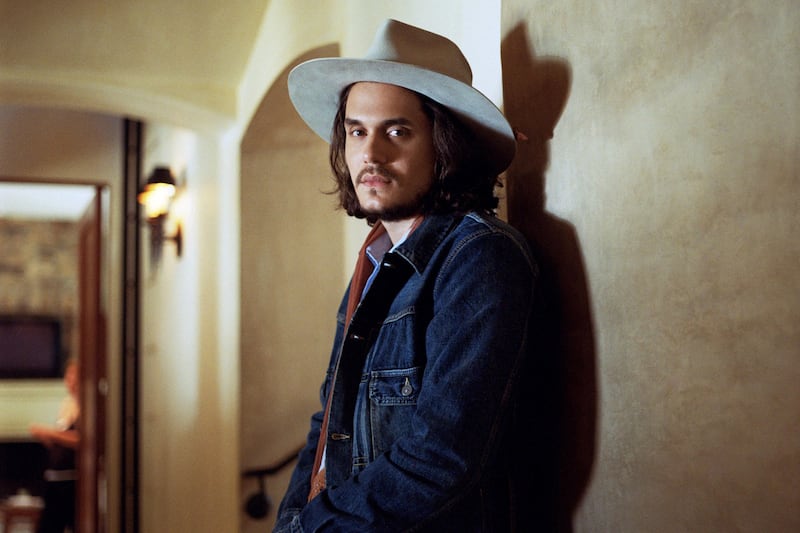 articles/2012/05/22/in-honor-of-john-mayer-s-new-album-11-things-to-know-about-his-penis/john-mayer-penis-trivia-klassen_jwoyed