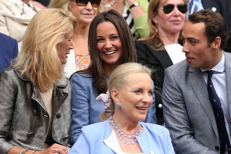 articles/2013/06/24/pippa-and-james-attend-first-day-of-wimbledon/pippa-wimbledon_glv6wn