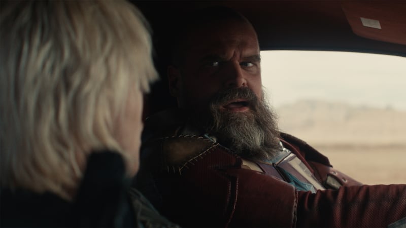 Florence Pugh and David Harbour.