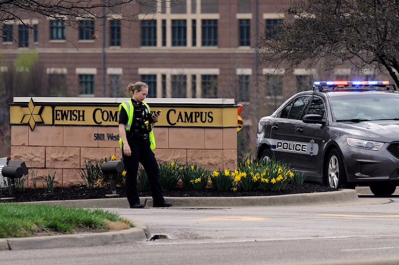 articles/2014/04/13/killings-at-kansas-jewish-centers-were-hate-crimes-right/140413-dickson-shooting-tease_vfwnnx