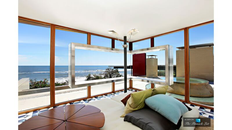 171028-mcnearney-omg-i-want-house-16_ylbyde
