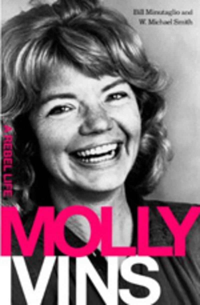 articles/2009/11/14/the-only-woman-in-the-room/minutaglio-molly-ivins---book-cover_drve5i