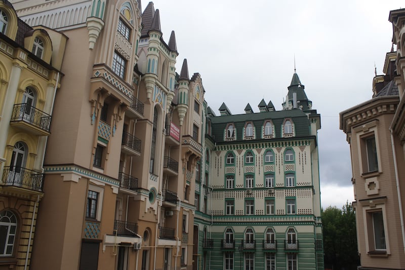 articles/2016/09/04/the-oligarch-ghost-town-of-kiev/160903-O-Connor-Ghost-Town-of-Kiev-embed2_ataaon