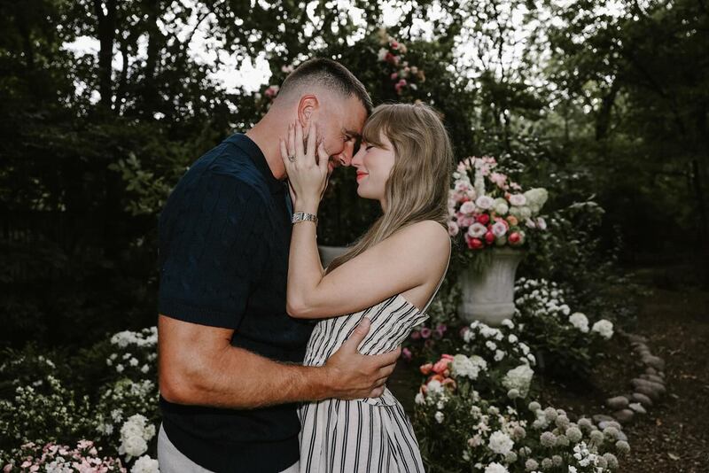 Taylor Swift, Travis Kelce