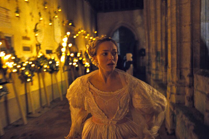 articles/2012/12/24/les-miz-on-screen-sends-misleading-messages/les-miserables-tease_oebvvq