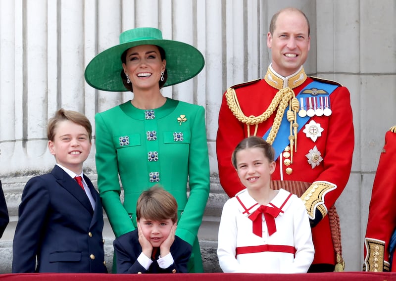 Prince George, Catherine, Princess of Wales, Prince Louis, Princess Charlotte and Prince William.