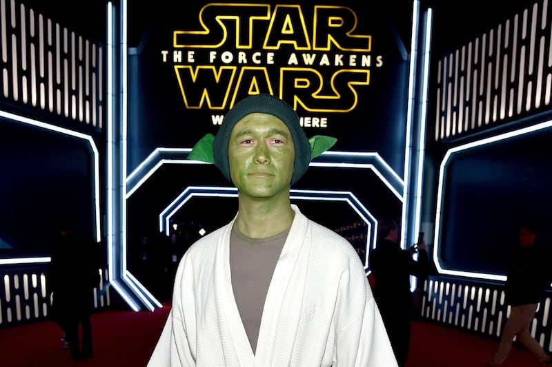 articles/2016/05/04/20-star-wars-secrets-revealed-from-leia-s-cocaine-nail-to-the-ronald-reagan-connection/151215-star-wars-costumes-tease_b5avkx