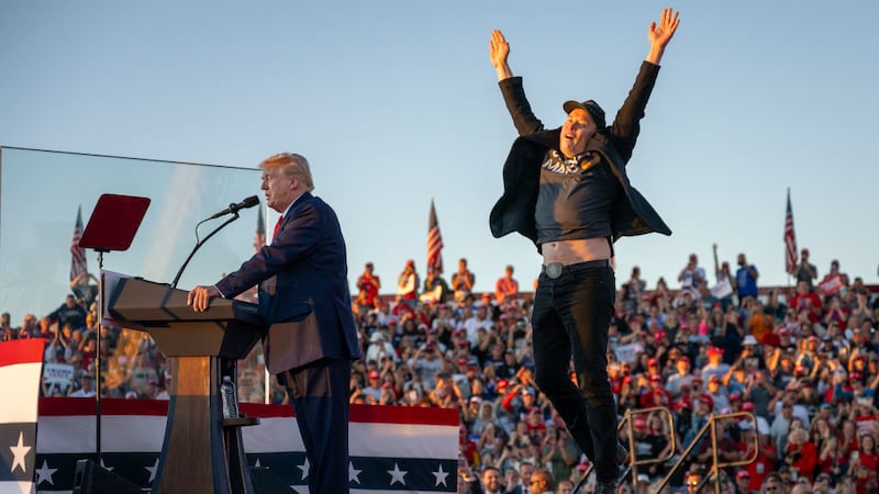 Donald Trump (left) and Elon Musk.