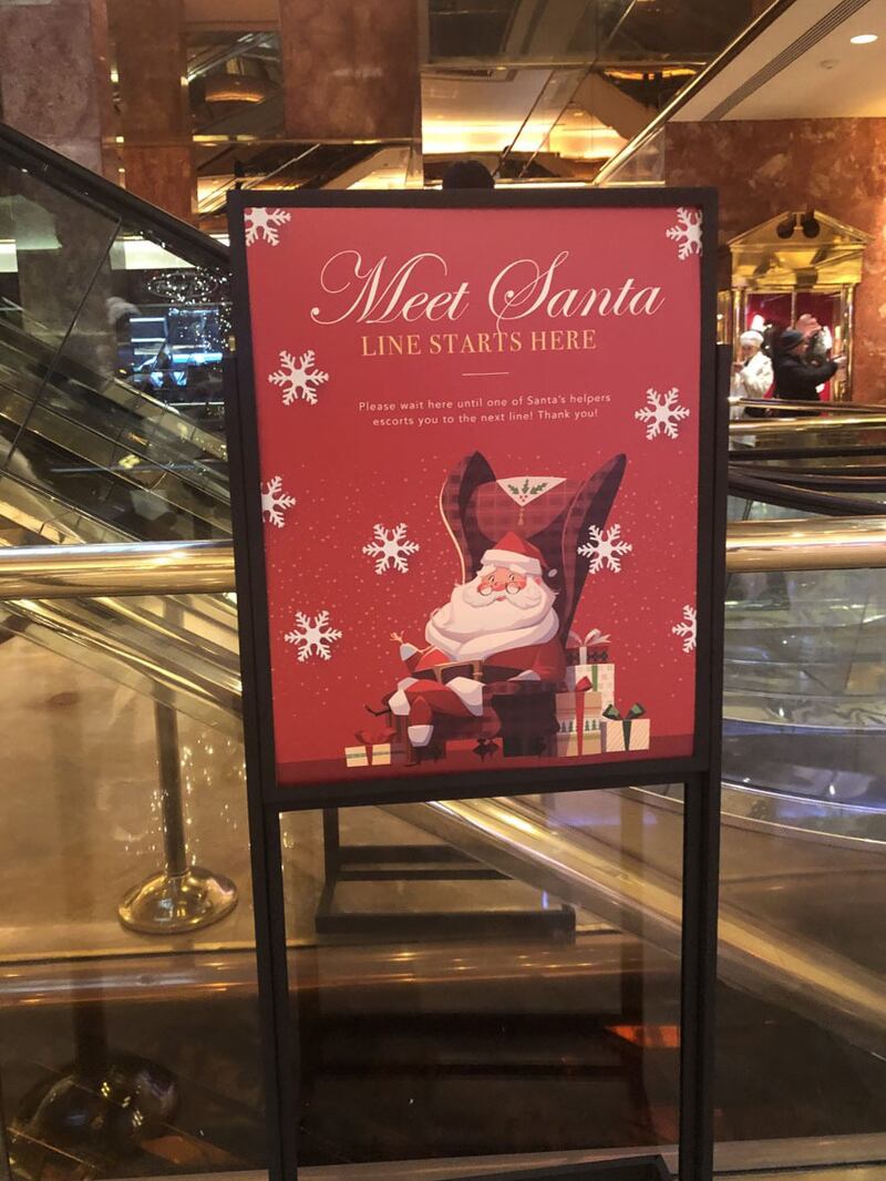 191220-daly-trump-santa-embed1_sjechx