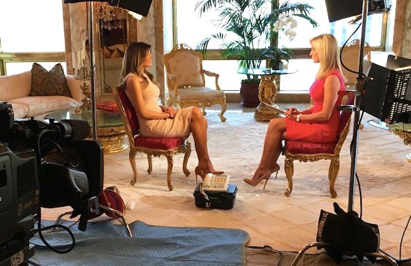 articles/2016/10/17/melania-trump-compares-donald-to-teenage-boy-on-cnn/161017-melania-fox-interview-cheat_oqkozz