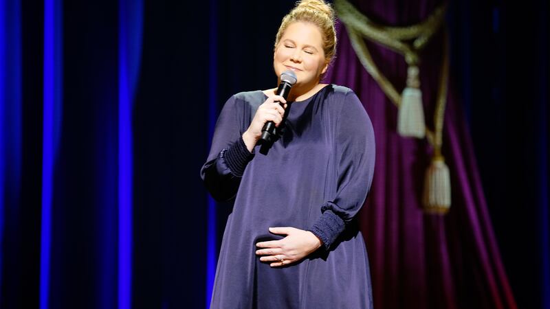 190317-fallon-AmySchumer-Growing-embed_qe0dae