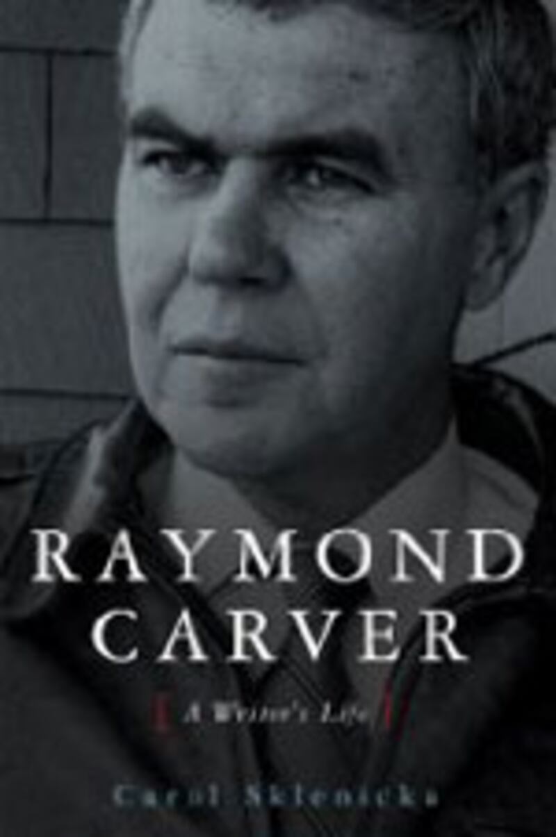 articles/2009/12/04/carver-was-the-rage/book-cover---gooch-carver_nxa5l6