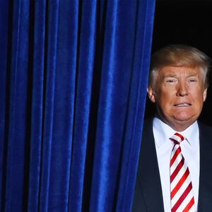 articles/2016/10/12/all-of-donald-trump-s-accusers-a-timeline-of-every-alleged-grope-and-assault/161012-Resnick-trump-allegations-tease_bjekre