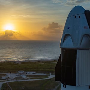 200526-axe-spacex-tease_matiok