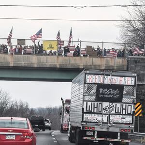 2022-03-06T171809Z_86149918_RC2ZWS9574TH_RTRMADP_3_HEALTH-CORONAVIRUS-USA-TRUCKERS_lahagq