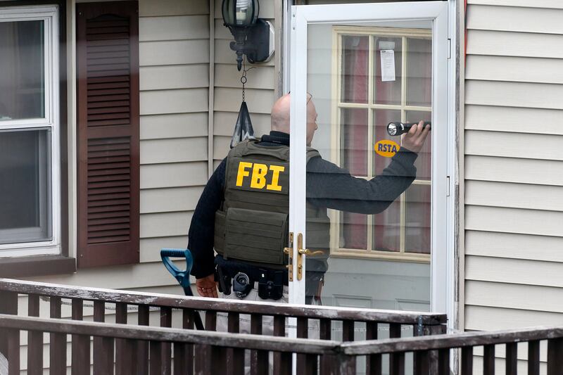 articles/2013/04/24/why-didn-t-the-fbi-recognize-tamerlan-tsarnaev-after-2011-interview/130423-daly-boston-tease_cbpx88