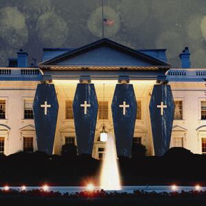 20102-trump-white-house-covid-tease_tf7kih