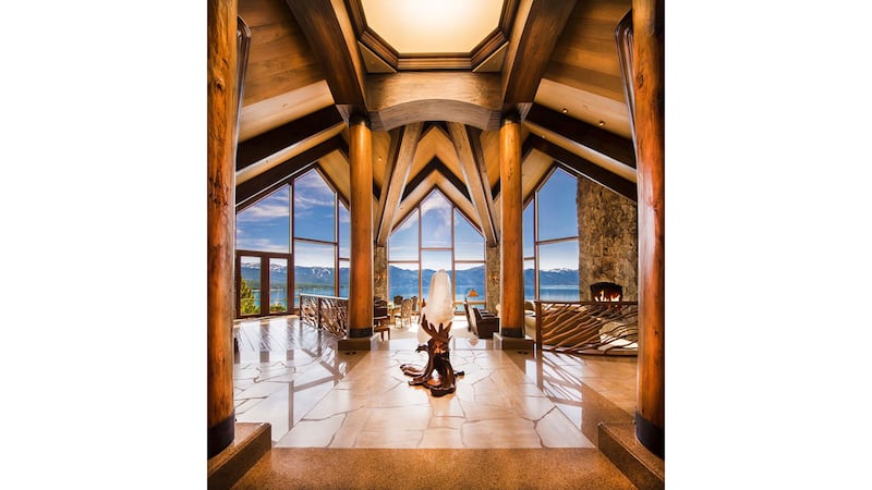 171213-mcnearney-omg-i-want-this-house-30_wd4hgn