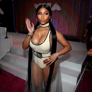 2021-09-15T213712Z_1034004414_RC2LQP98A5V5_RTRMADP_3_HEALTH-CORONAVIRUS-TRINIDADTOBAGO-MINAJ_jpvo0j