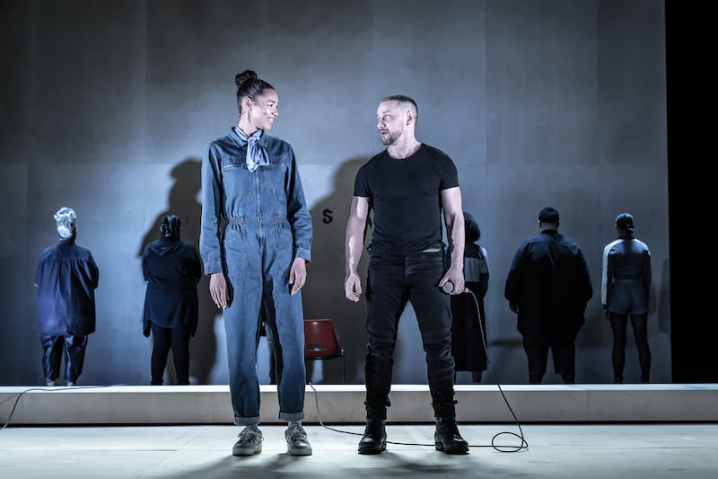 5397__Cyrano_de_Bergerac._Evelyn_Miller__Roxane____James_McAvoy__Cyrano_de_Bergerac_._Credit_-_Marc_Brenner_vkmhgl