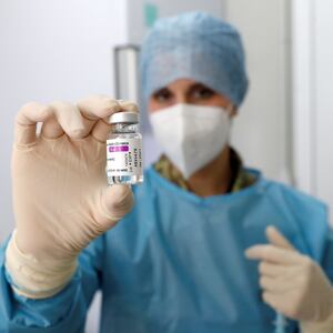 2021-02-23T111500Z_2069177532_RC2BYL9F43X2_RTRMADP_3_HEALTH-CORONAVIRUS-ITALY-VACCINE_vhpjij