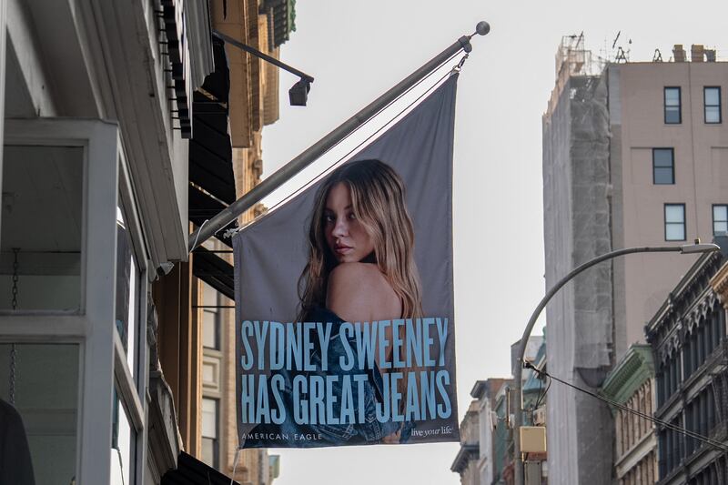 Banner showing Sydney Sweeney's American Eagle ad
