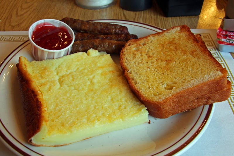 articles/2014/05/11/welcome-to-yooperland-a-little-slice-of-finland-in-michigan/140507-Suomi-pancake-tease_gdsor5