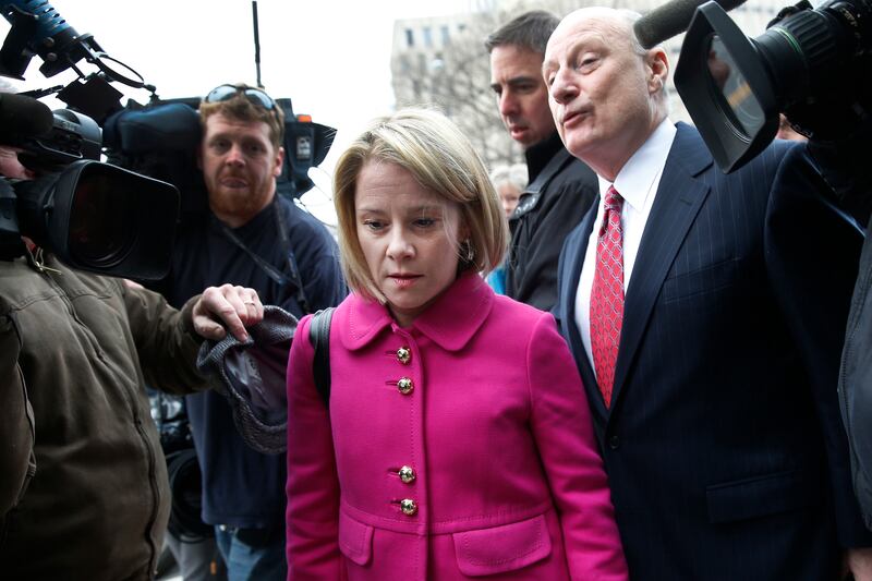articles/2014/04/10/christie-aides-can-keep-bridgegate-emails-under-wraps/140309-nuzzi-bridgegate-tease_do1h4y