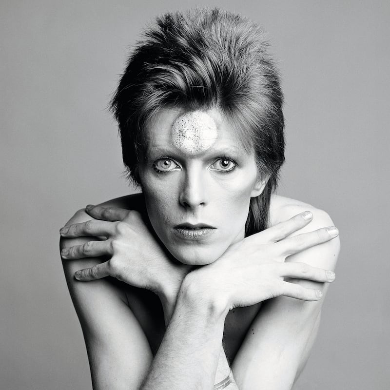 201113-stern-bowie-embed4_pcukcr