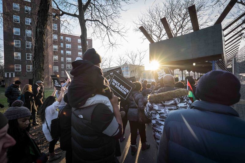 galleries/2014/12/27/marching-in-memory-of-akai-gurley/141227-brooklyn-protest5_mqqpbm