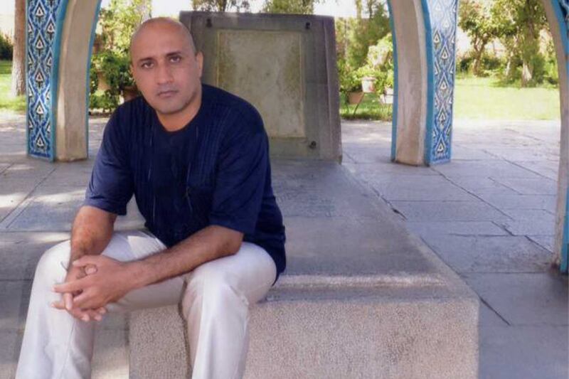 articles/2012/11/15/friends-speak-out-on-iranian-blogger-sattar-beheshti-s-alleged-torture/iranian-blogger-memarian-tease_s4bri8