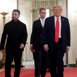 WASHINGTON, DC - AUGUST 18:  U.S. President Donald Trump and Ukrainian President Volodymyr Zelensky arrive for a picture with European leaders, including Finnish President Alexander Stubb (C), following a meeting in the Oval Office at the White House on August 18, 2025 in Washington, DC. President Trump hosted President Zelensky at the White House for a bilateral meeting and later an expanded meeting with European leaders to discuss a peace deal between Russia and Ukraine.  (Photo by Win McNamee/Getty Images)